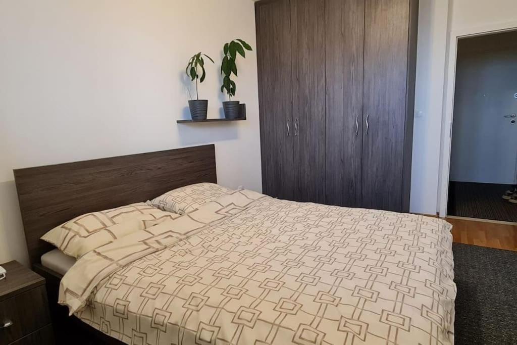 Apartman Mima Zagreb Bagian luar foto